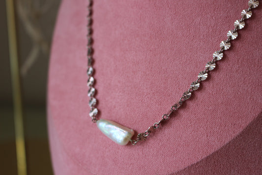 Textured Sequin Disc Chain and Freshwater Pearl Pendant Charm